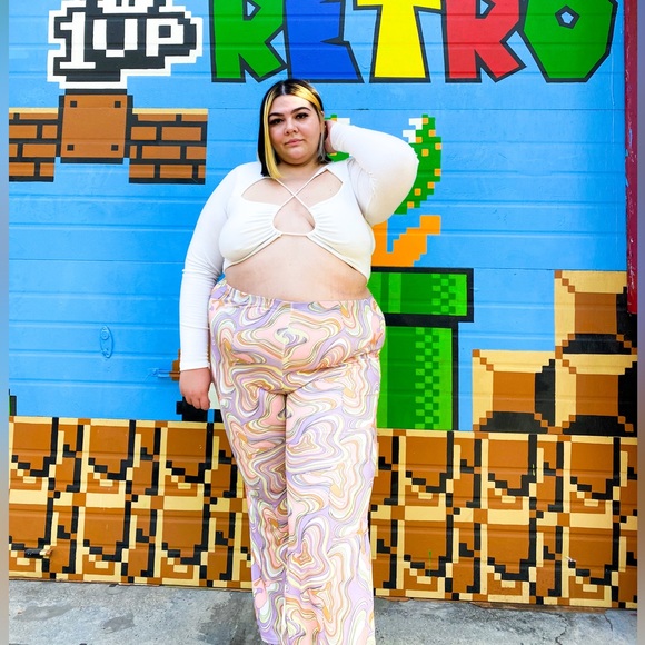 💫🍭Pastel swirl wide leg bell bottom pants nasty gal plus curve - Picture 2 of 6